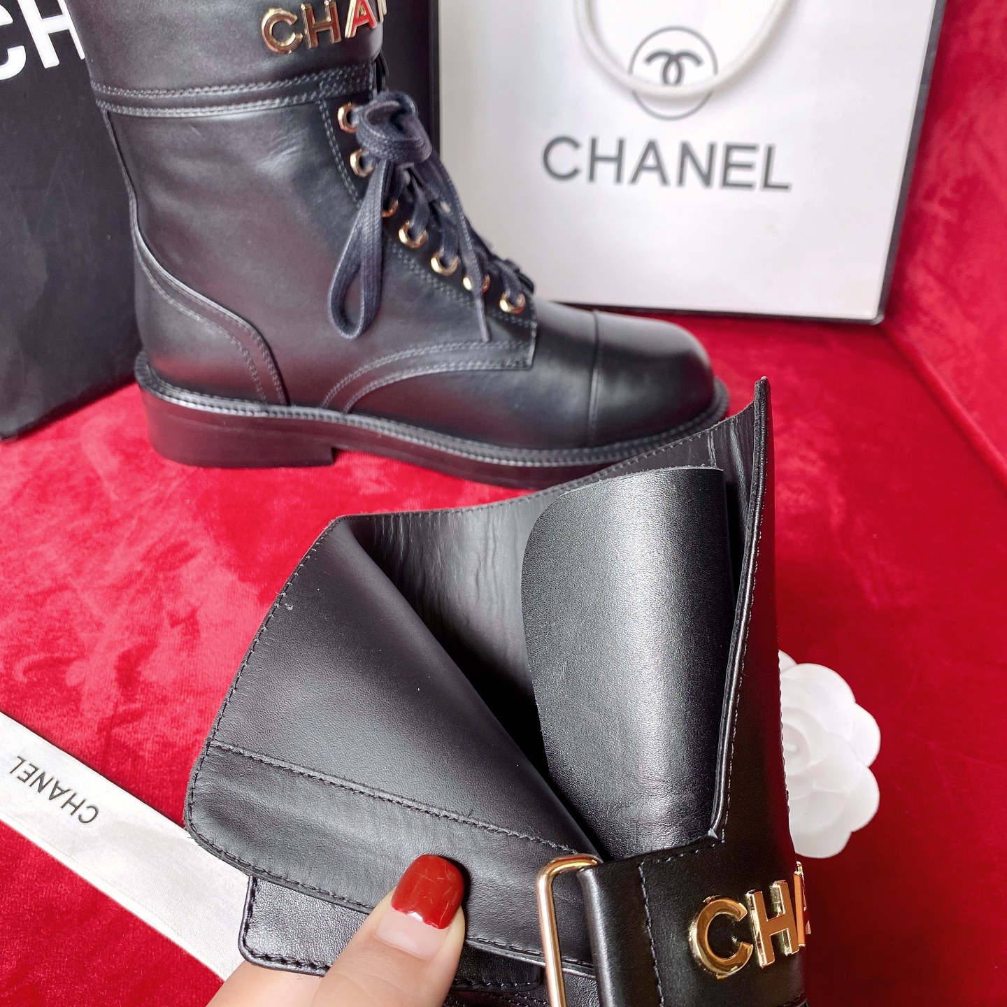 Ch*el martin boots