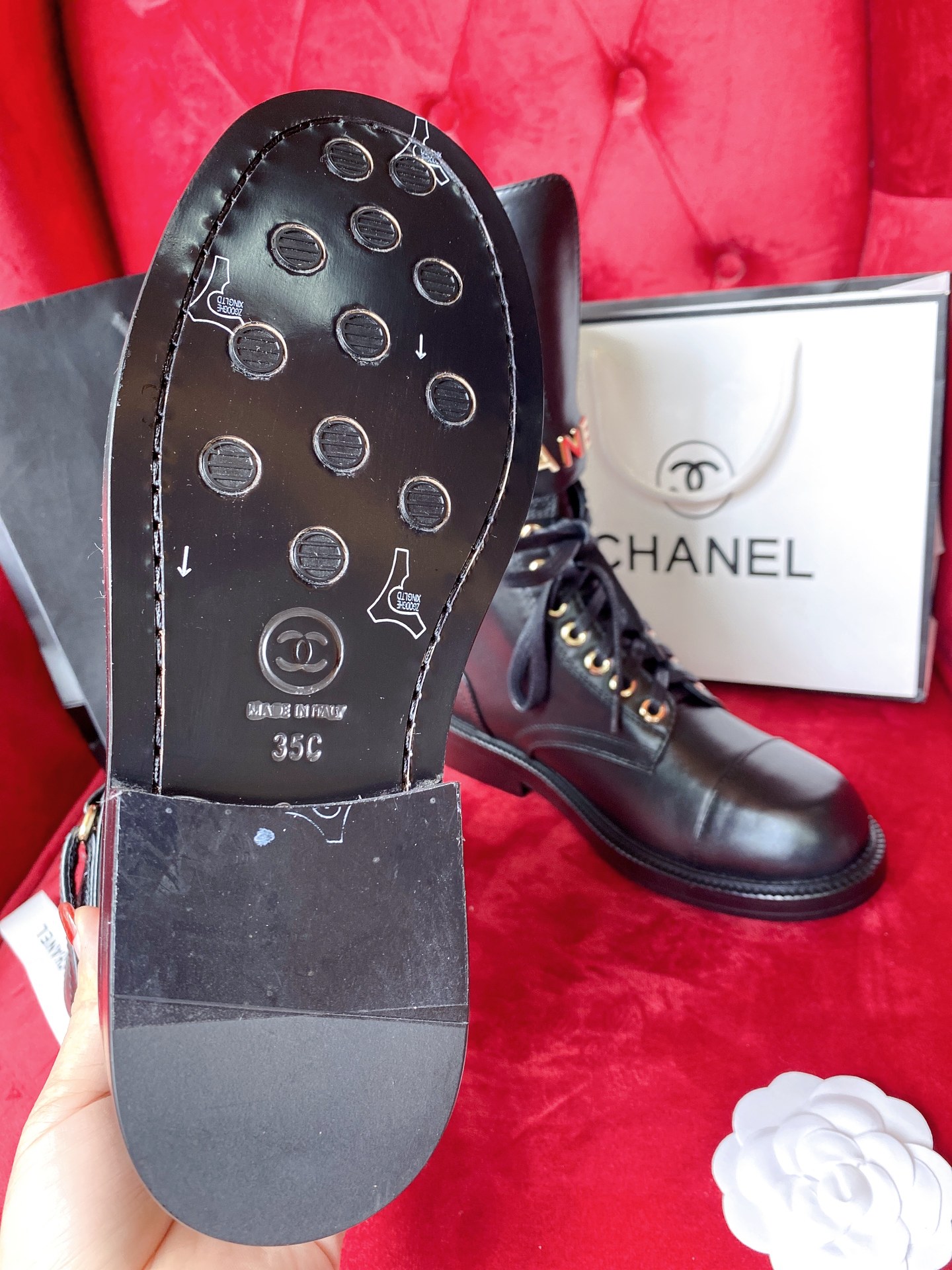 Ch*el martin boots