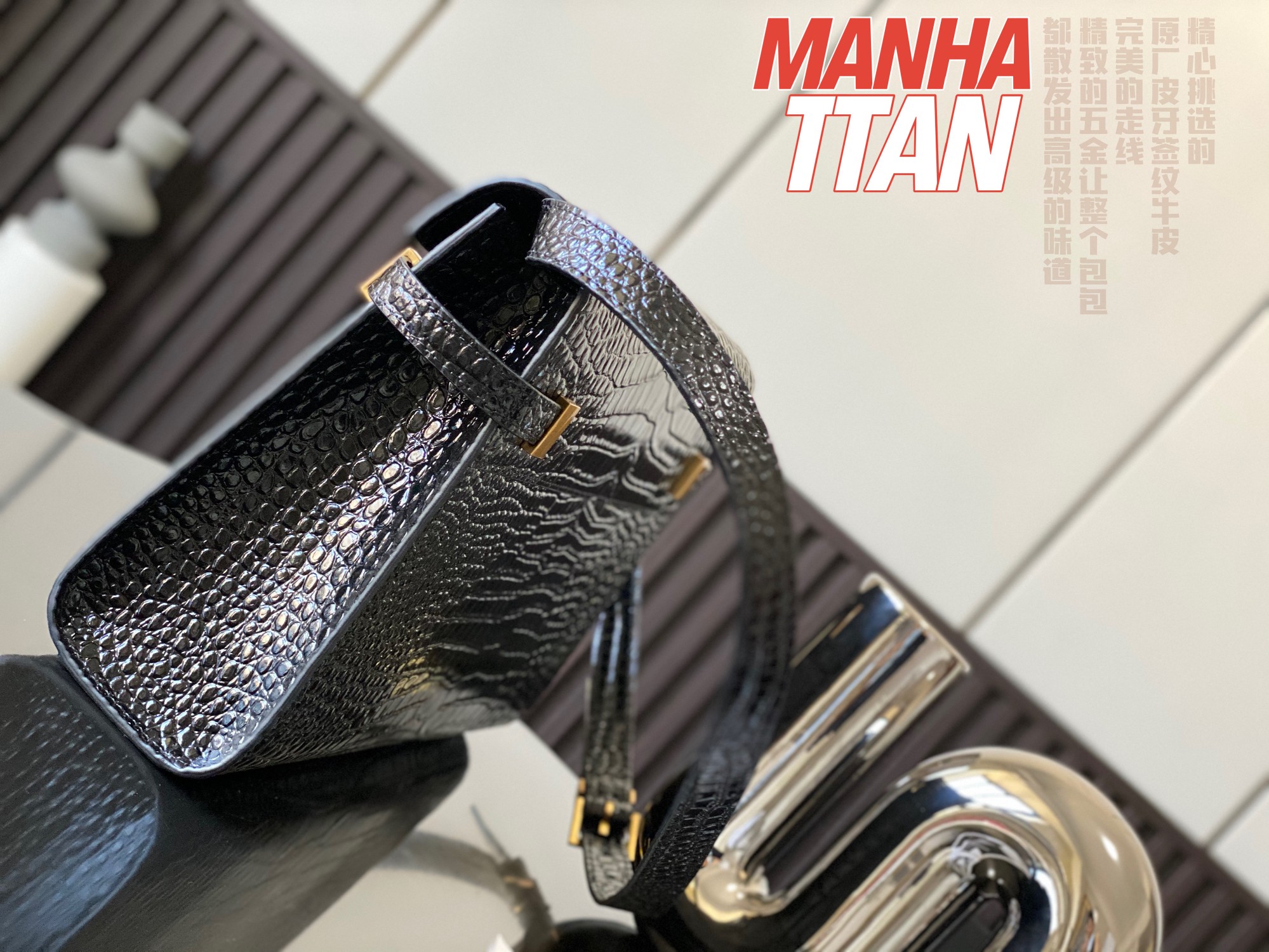 MANHATTAN SHOULDER BAG IN CROCODILE-EMBOSSED SHINY LEATHER
