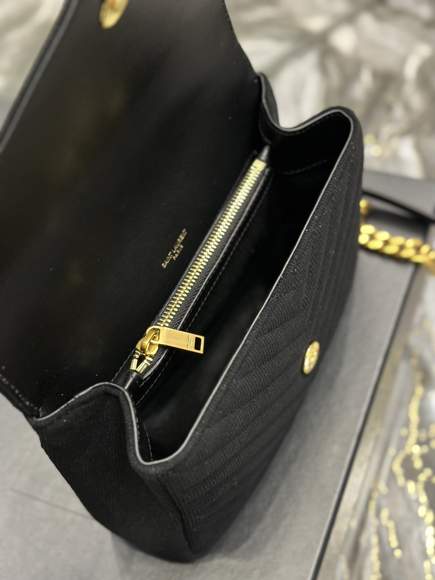 SUNSET MEDIUM TOP HANDLE IN SMOOTH LEATHER
