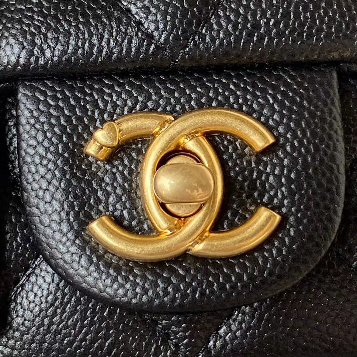 Ch*el golden ball in small