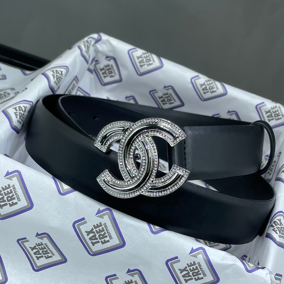 Ch*el red patent leather cc logo belt