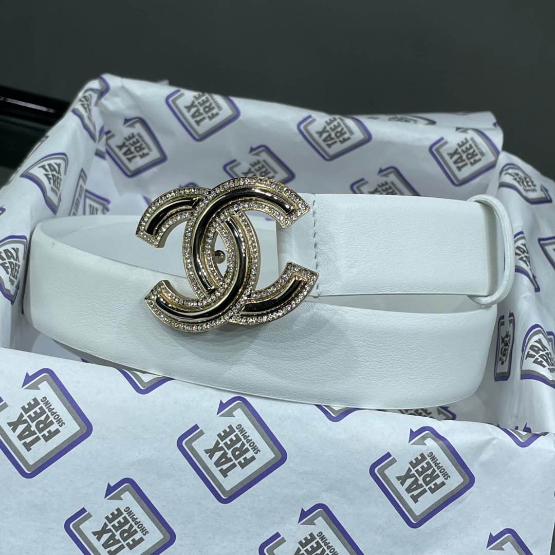 Ch*el red patent leather cc logo belt