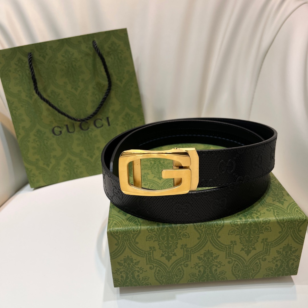 Square G reversible leather belt