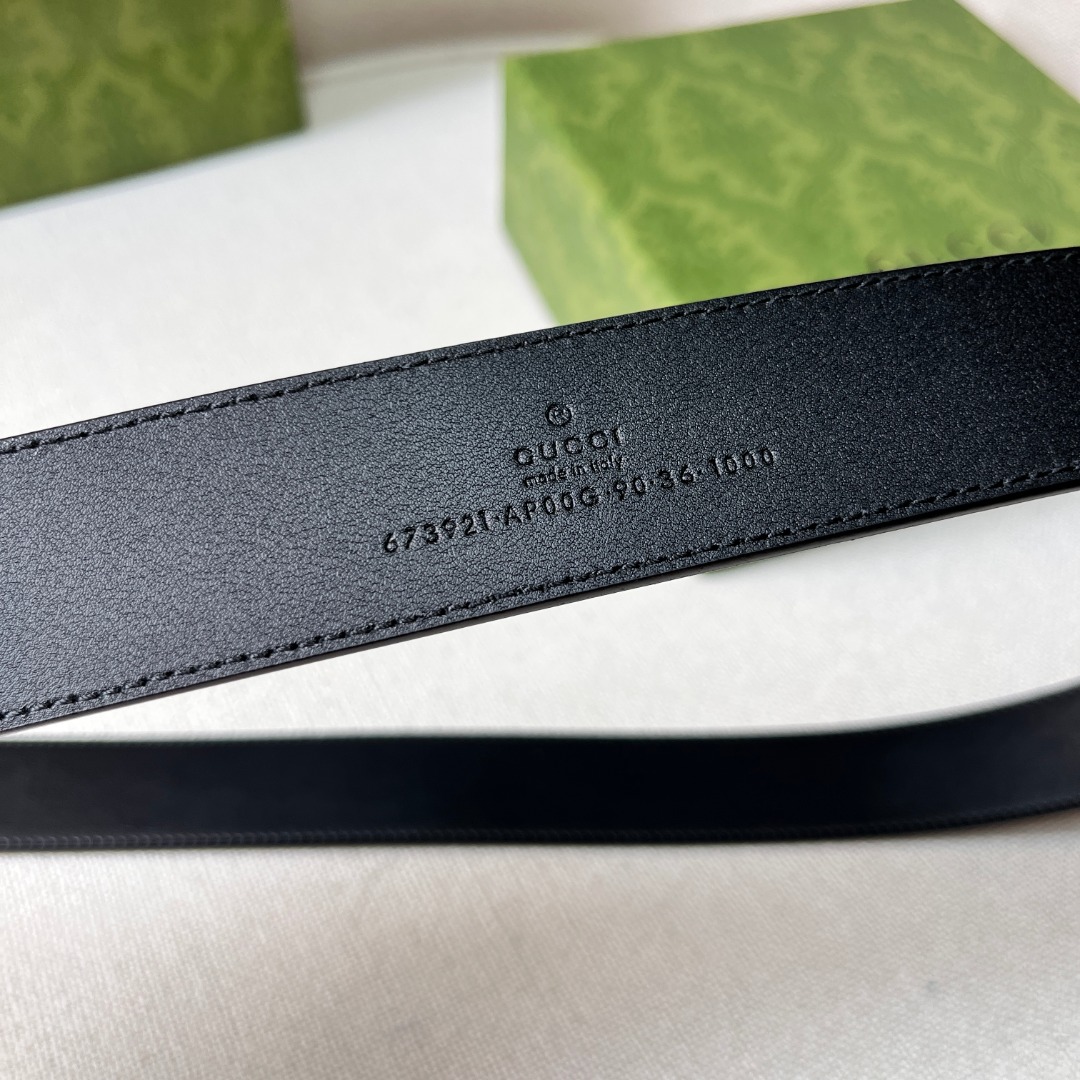G*u*i leather belt
