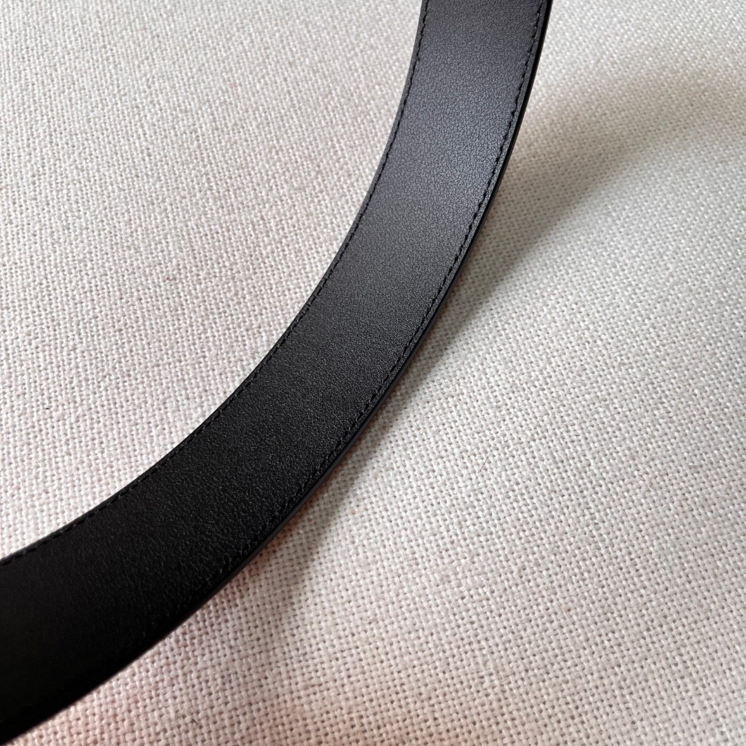 G*u*i leather belt