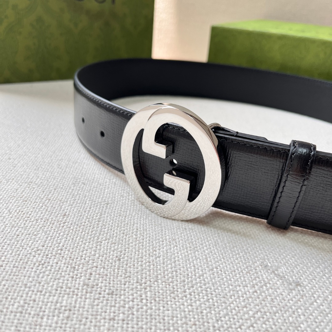 G*u*i blondie belt