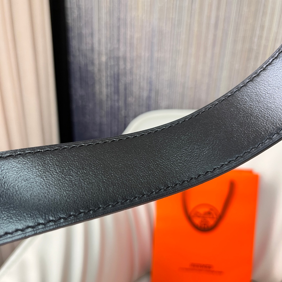 H au Carre belt buckle