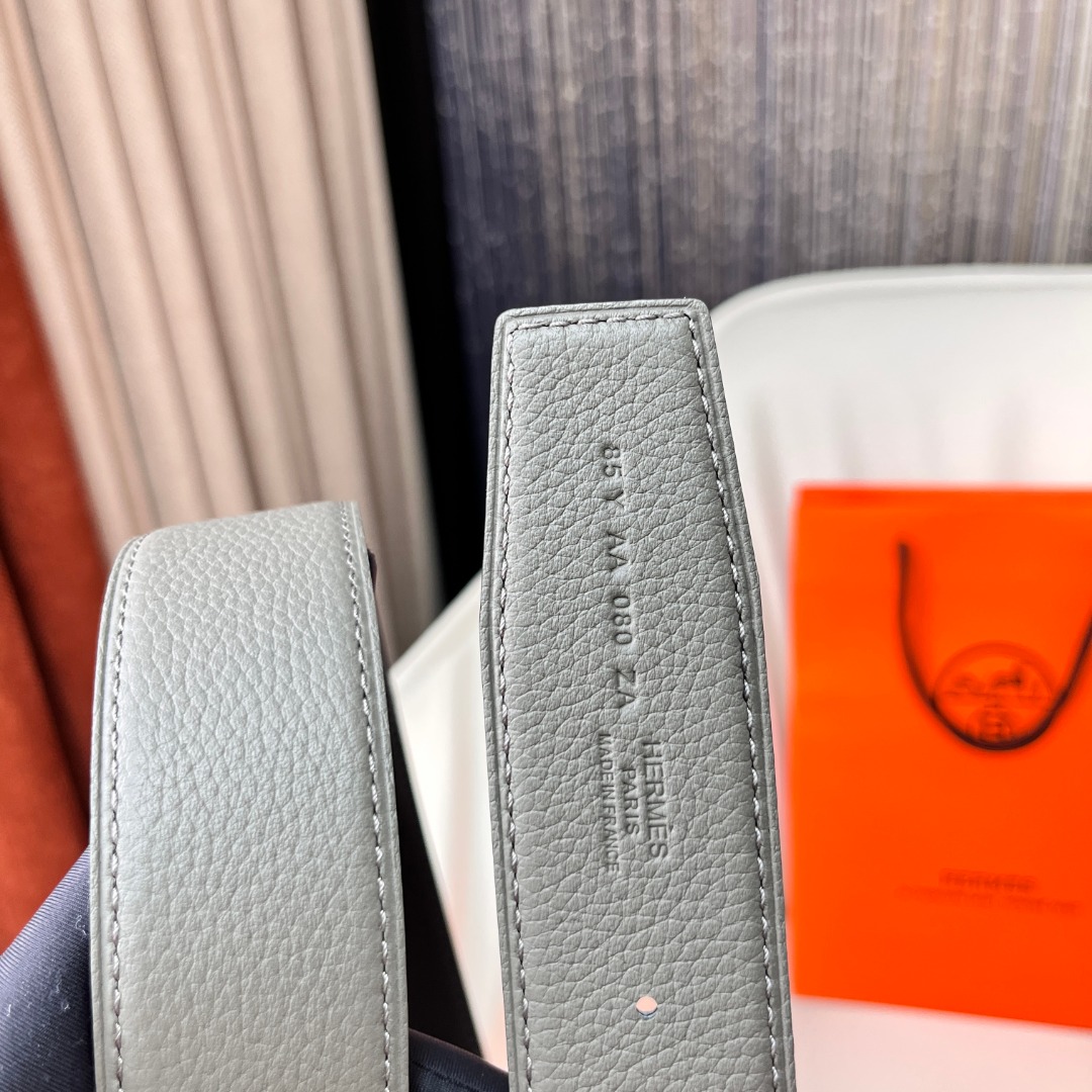 H au Carre belt buckle
