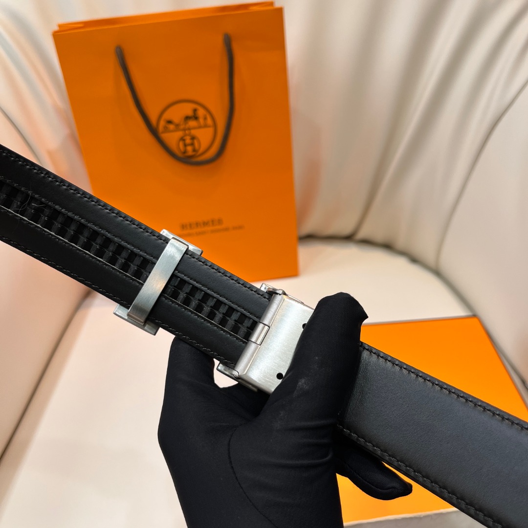 Hermès Cowhide Belt