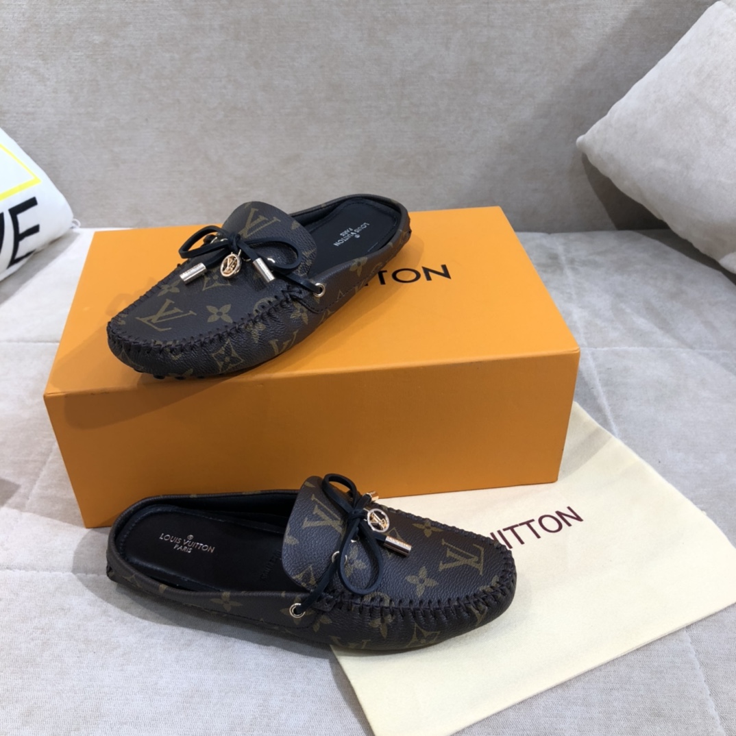 brand new l**is V*t*n loafers