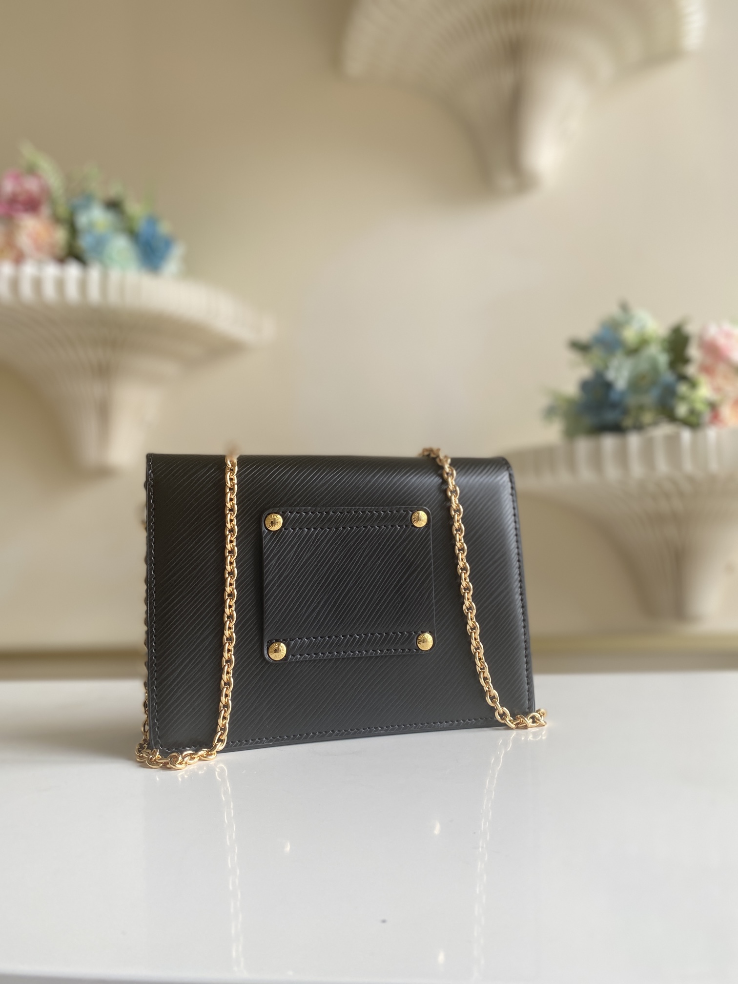 Twist Belt Chain Bag