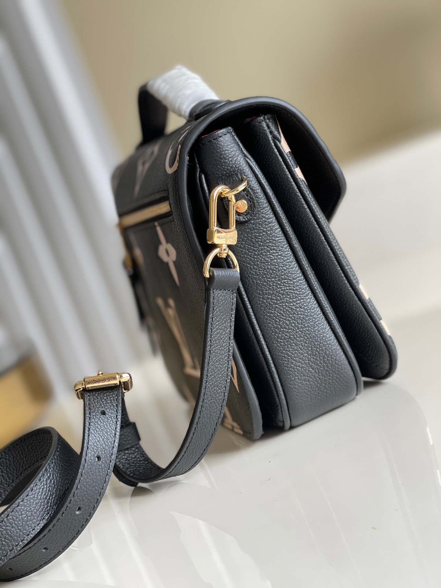 Pochette Metis