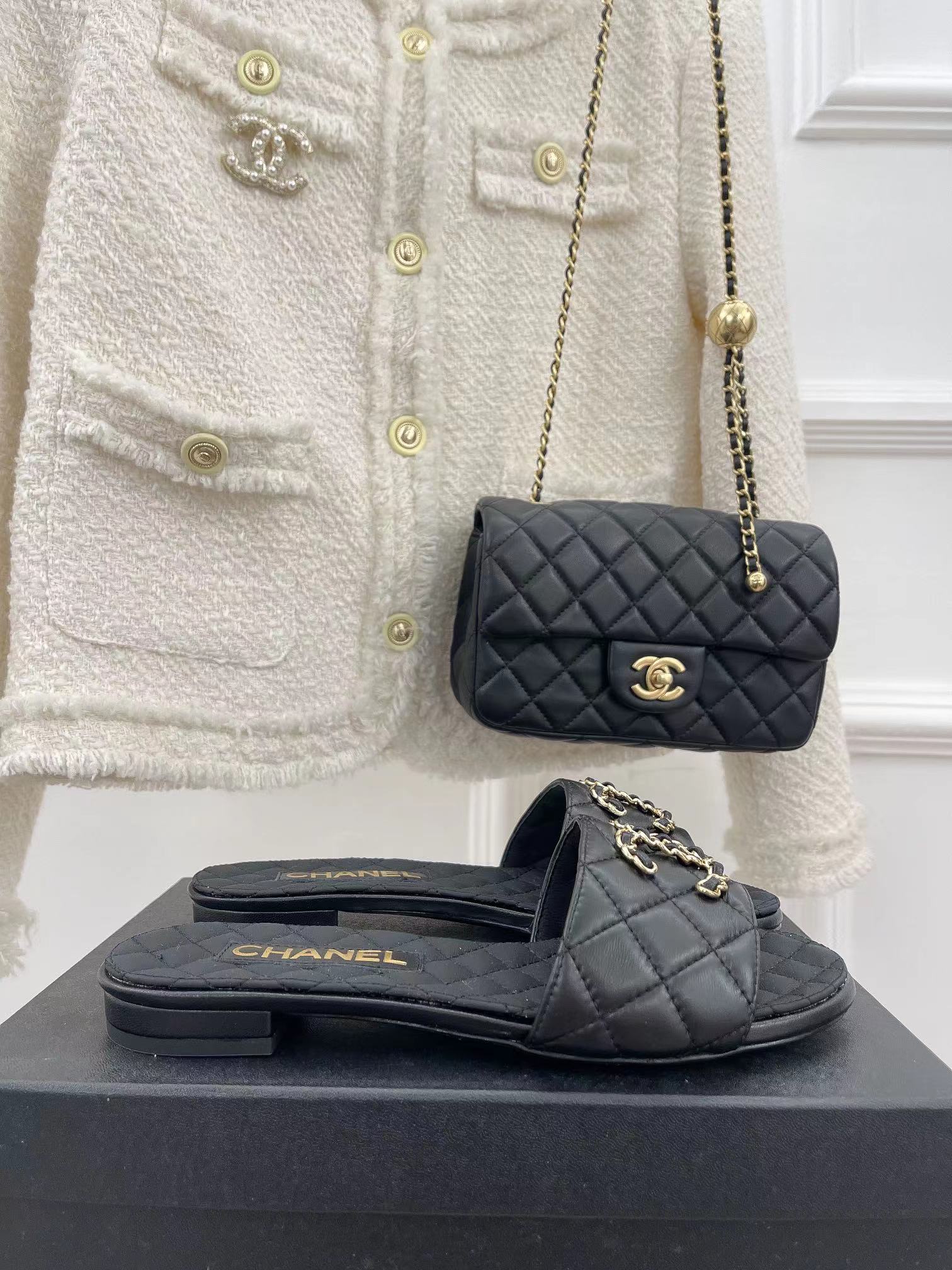 Ch*el goatskin shiny leather gold cc flat sandals
