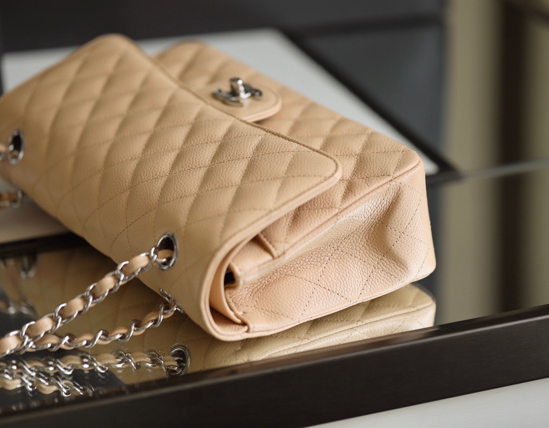Ch*el medium classic flap bag