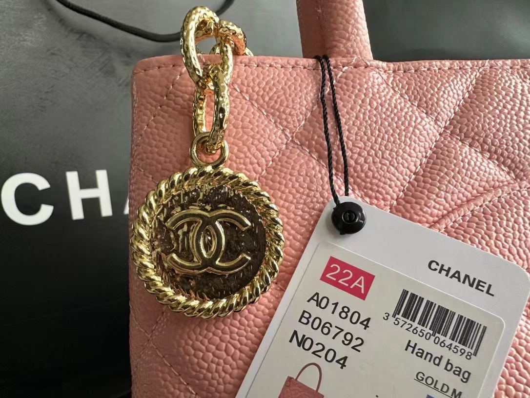 Ch*el tote in pink