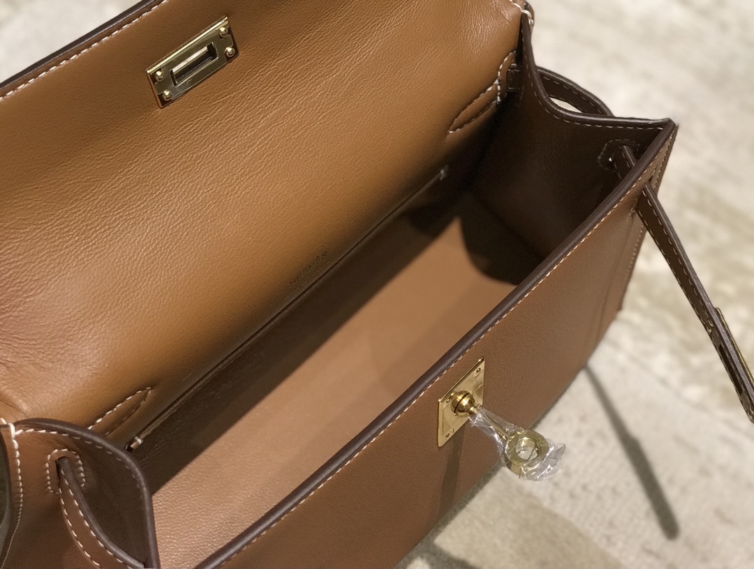 H**mes kelly pochette