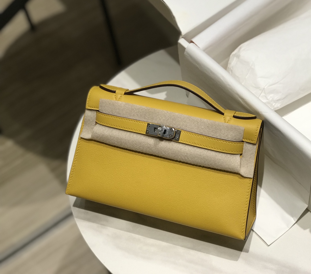H**mes kelly pochette