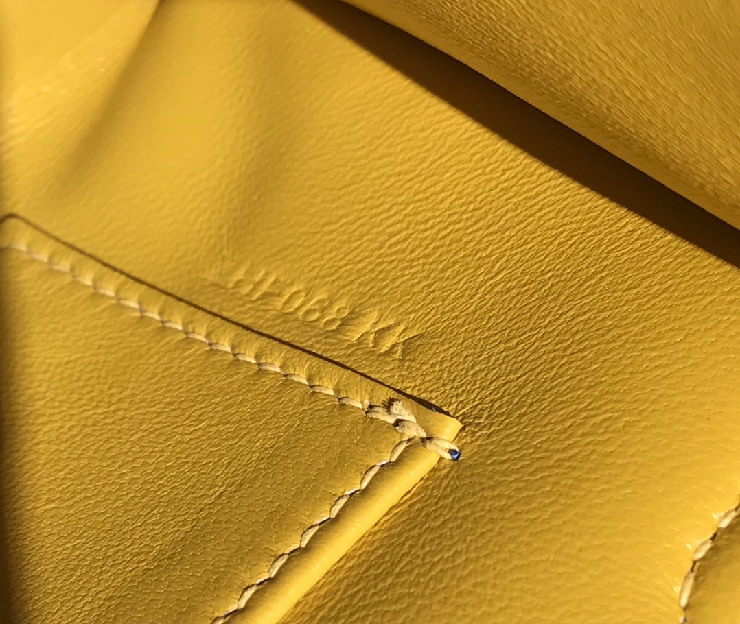 H**mes kelly pochette