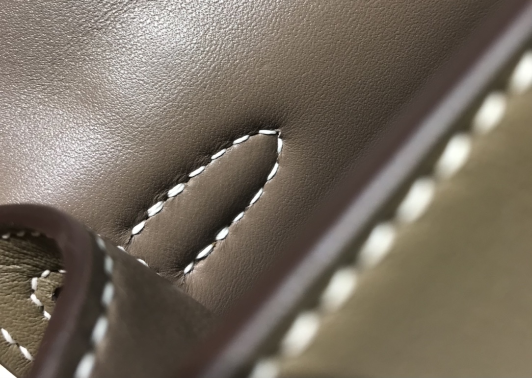 H**mes kelly pochette