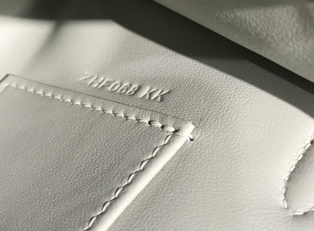 H**mes kelly pochette