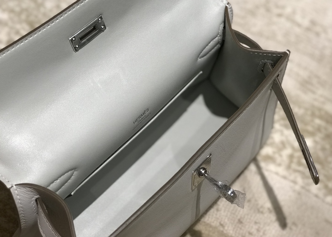 H**mes kelly pochette