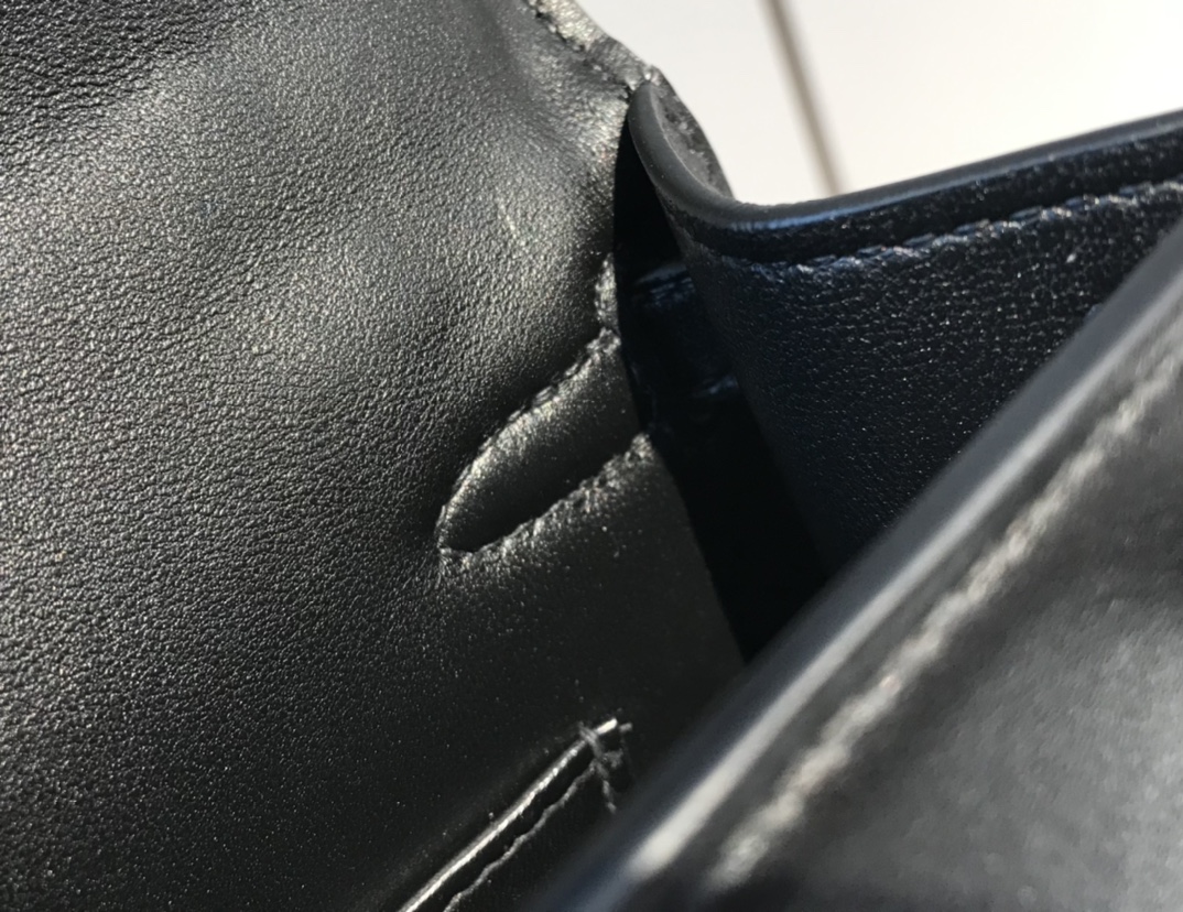 H**mes kelly pochette