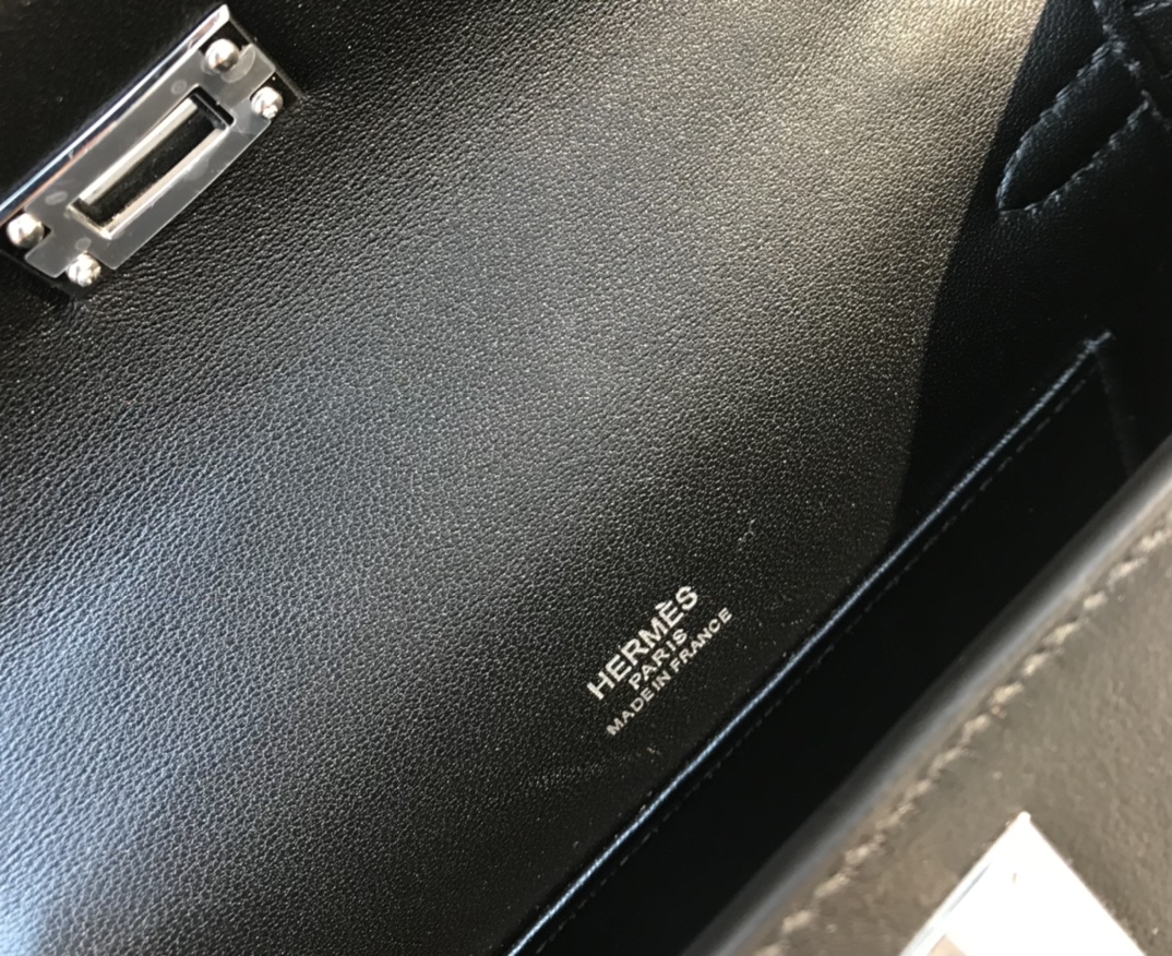 H**mes kelly pochette