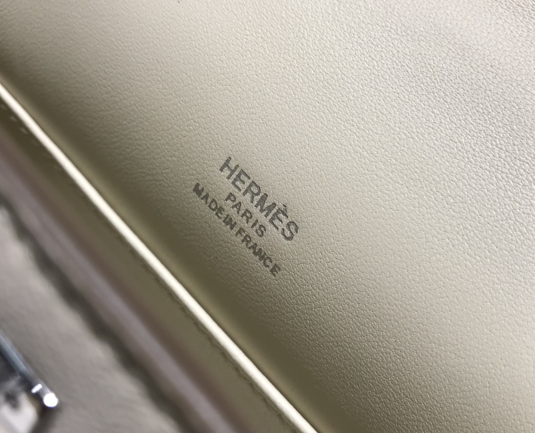 H**mes kelly pochette