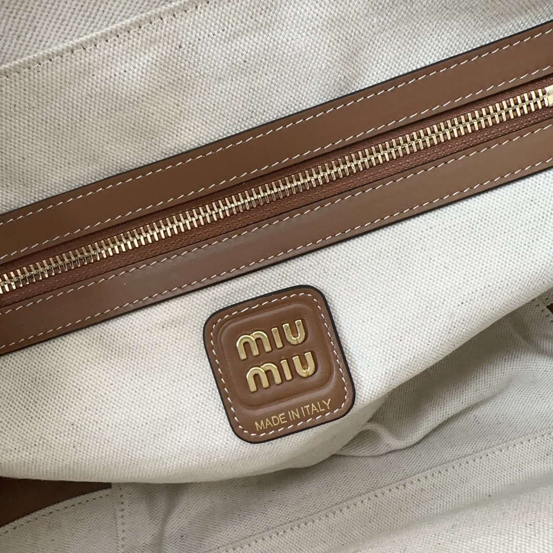 MIUMIU 24