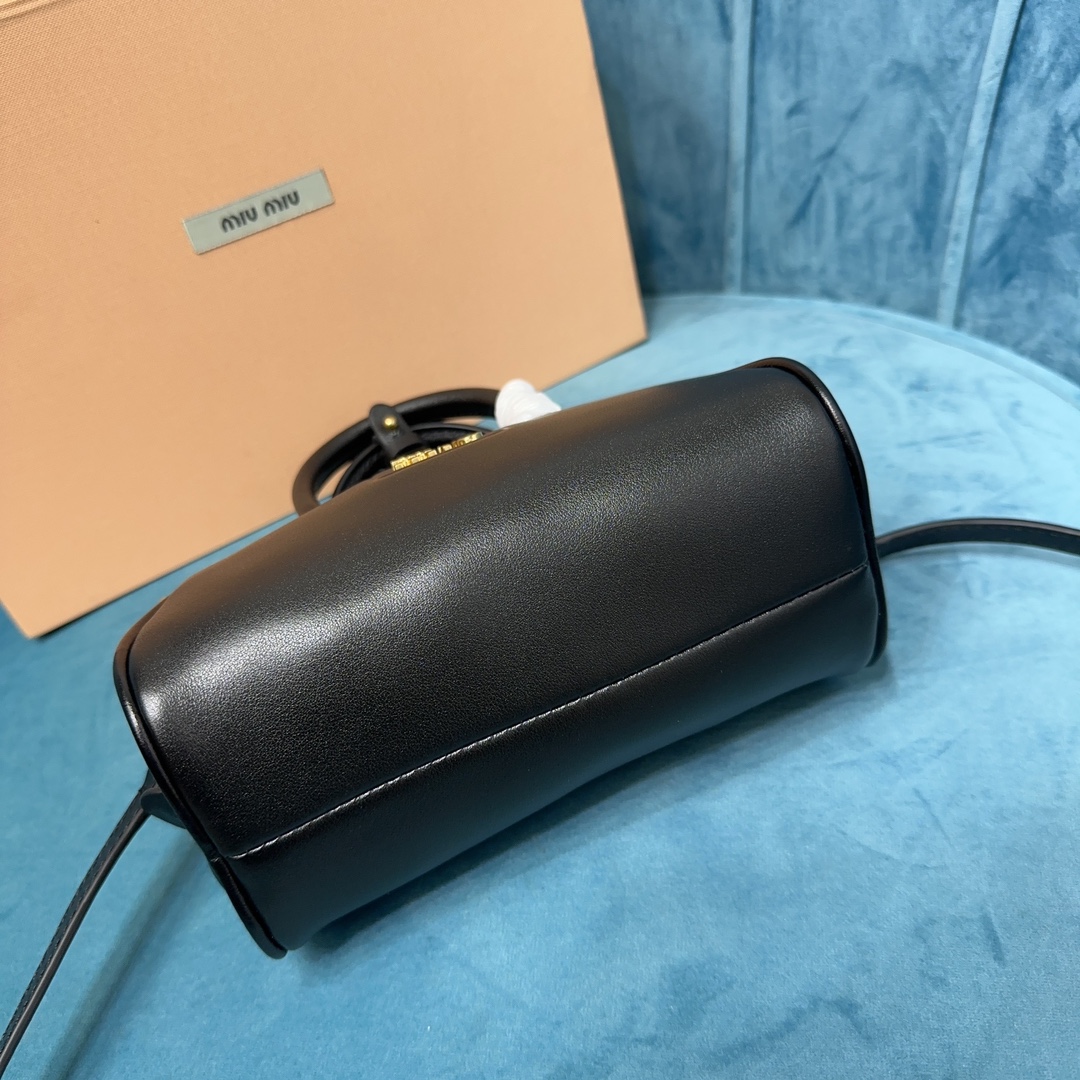 Top-Handle bag