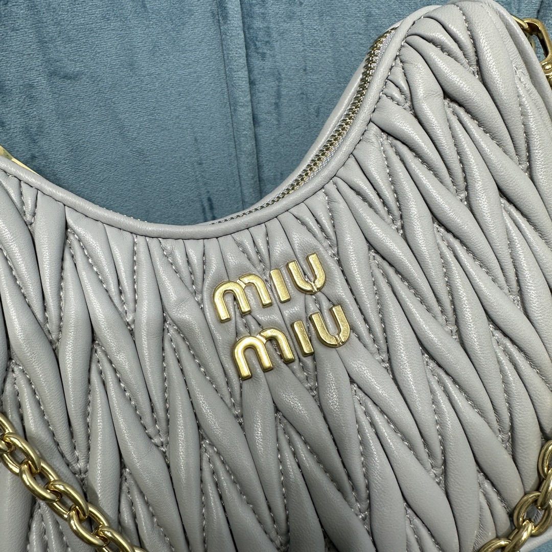 Matelassé Leather bag