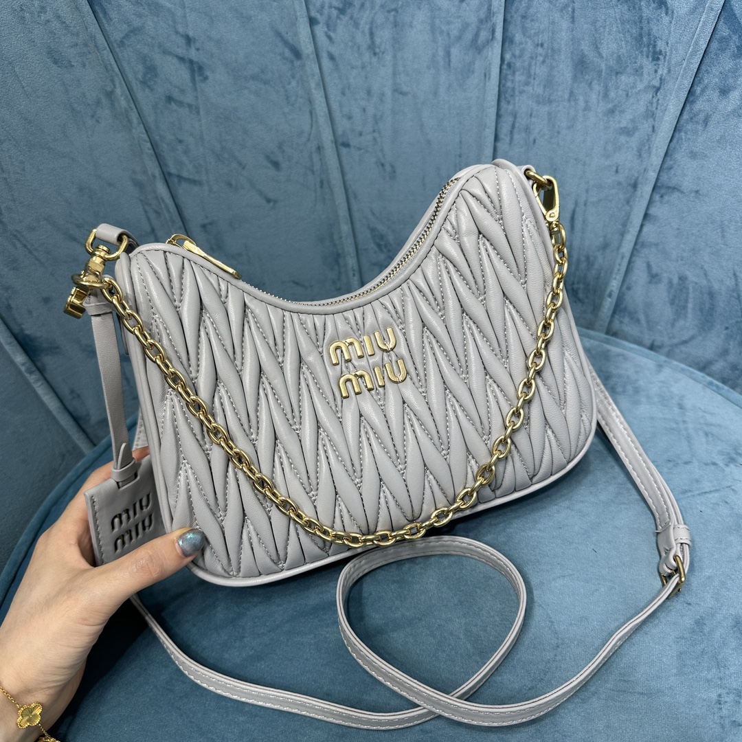 Matelassé Leather bag