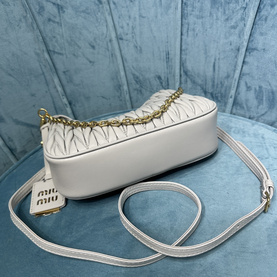 Matelassé Leather bag