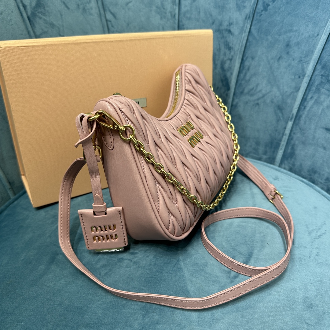 Matelassé Leather bag