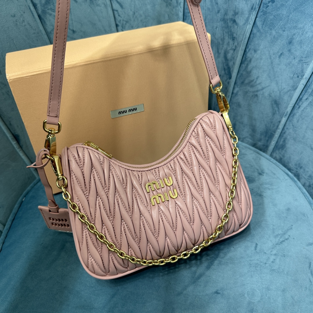 Matelassé Leather bag