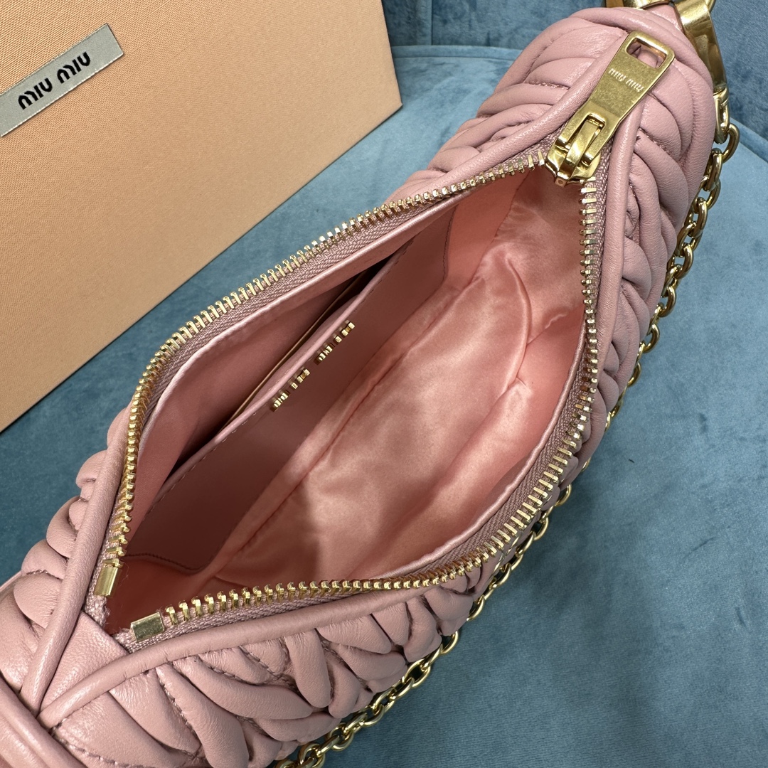 Matelassé Leather bag
