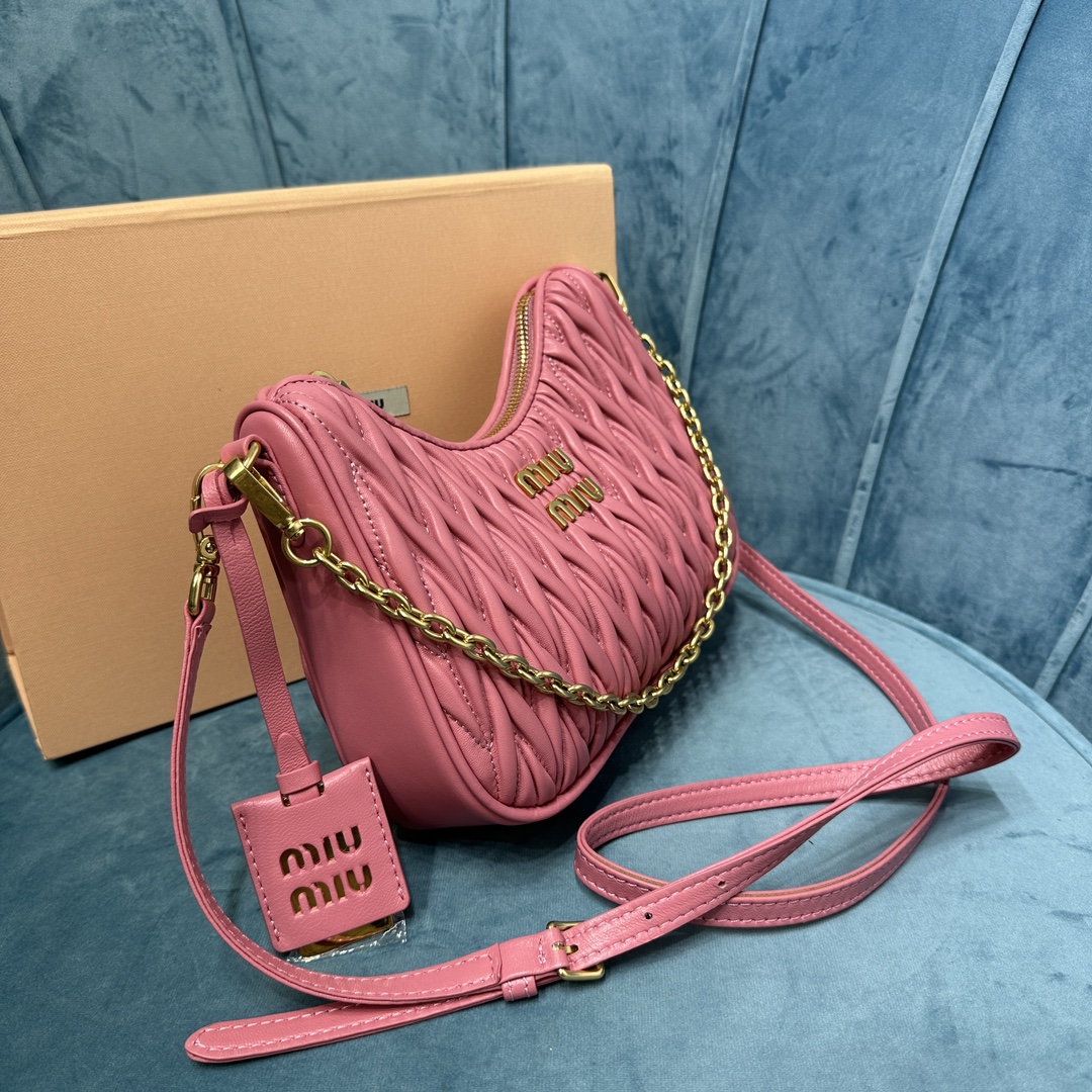 Matelassé Leather bag