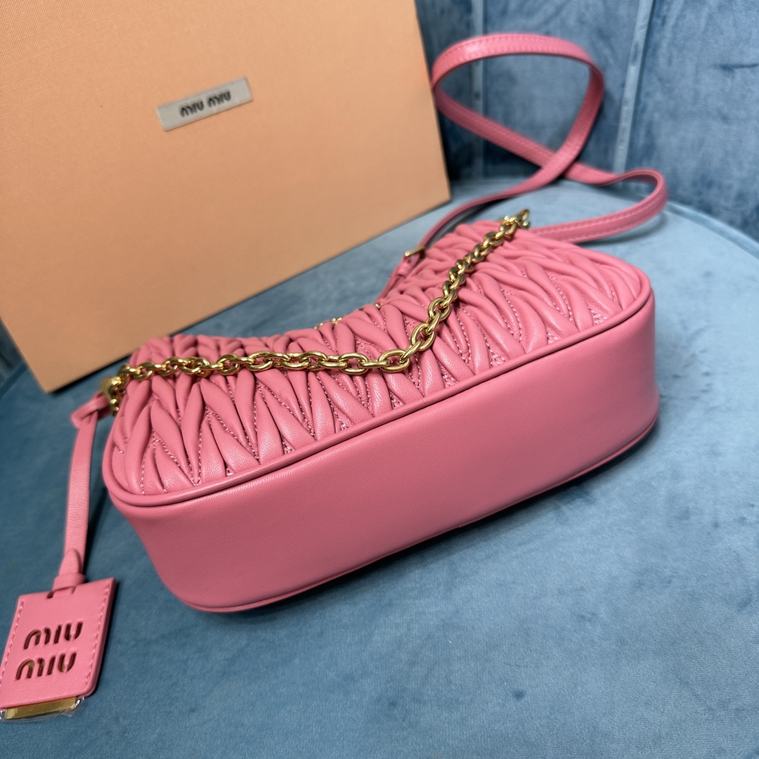 Matelassé Leather bag