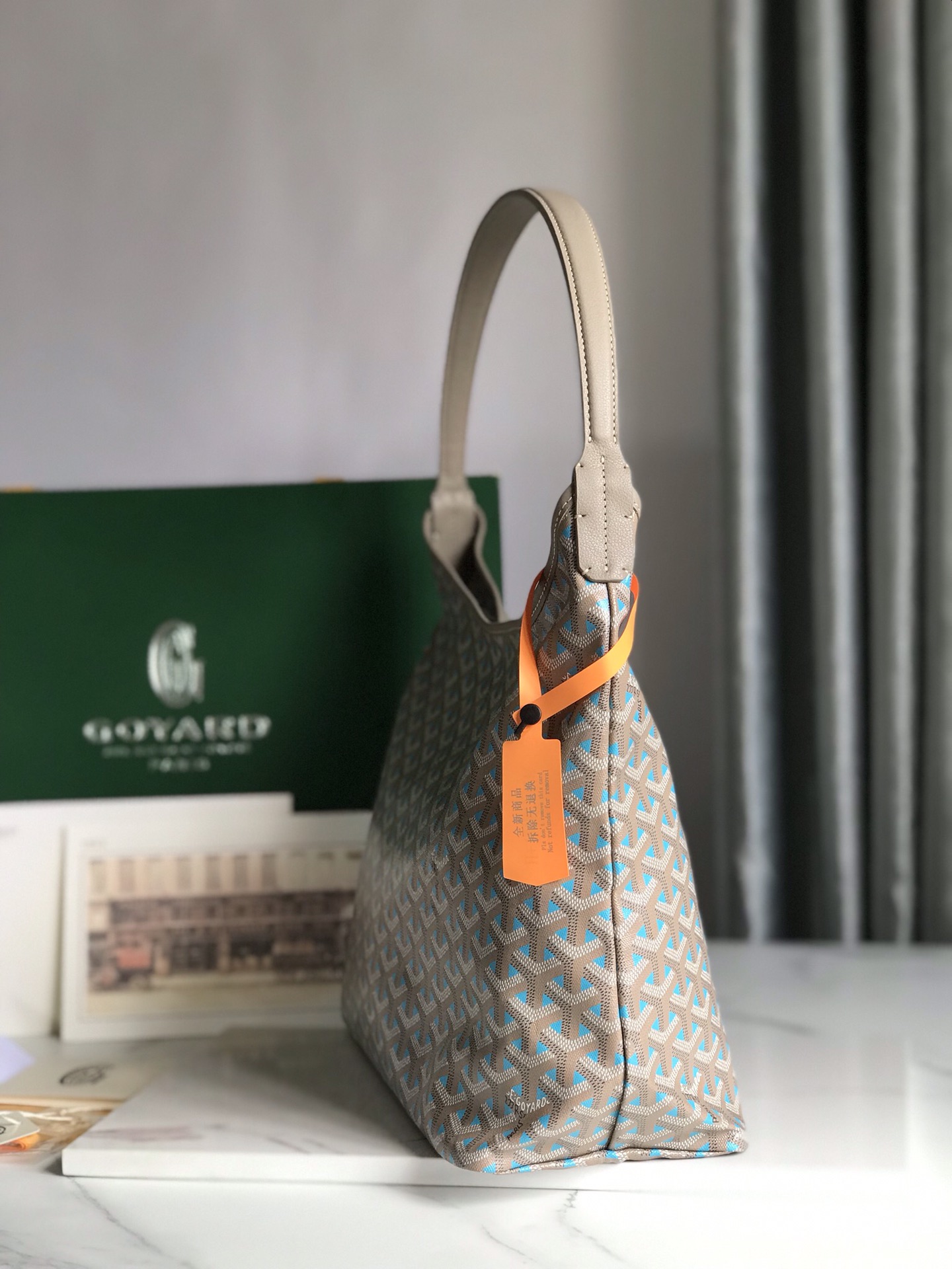 Go*ard hobo bohème