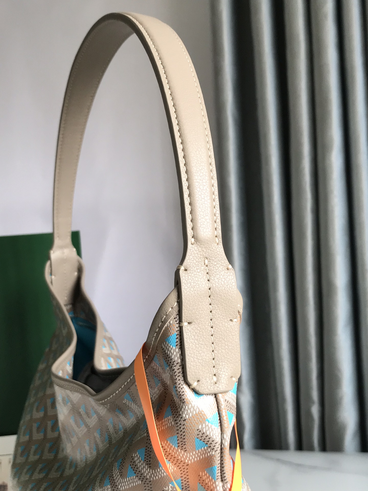 Go*ard hobo bohème