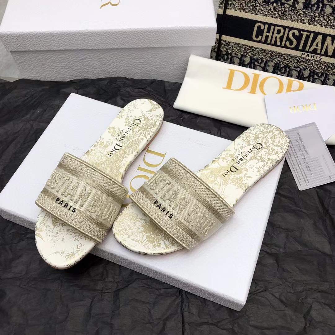 D*or slippers