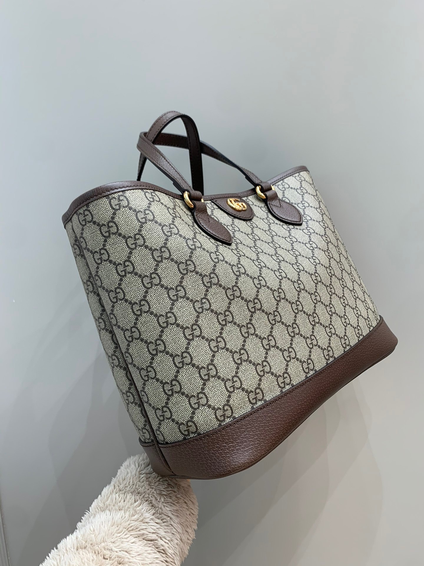 Ophidia tote bag