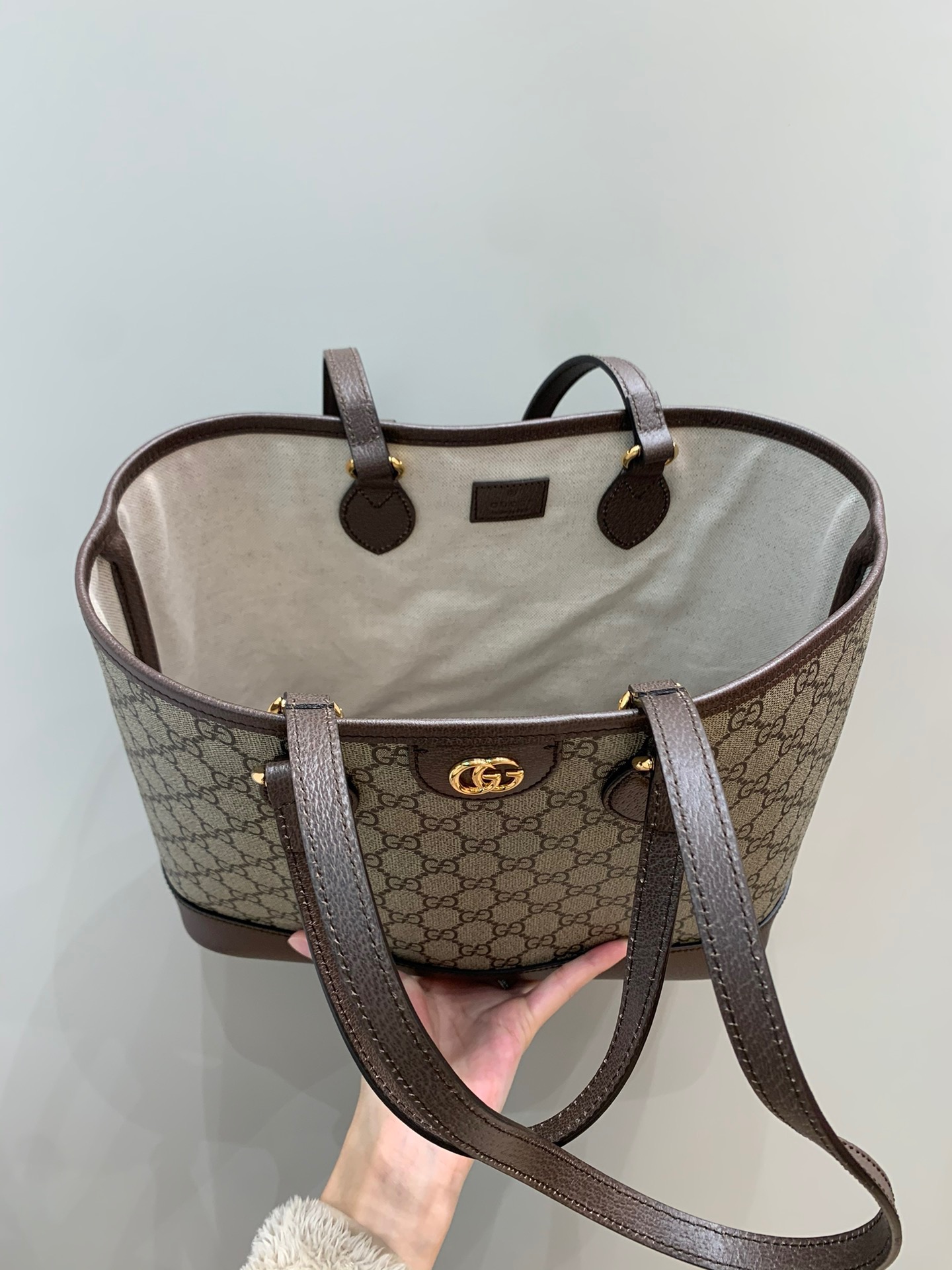 Ophidia tote bag