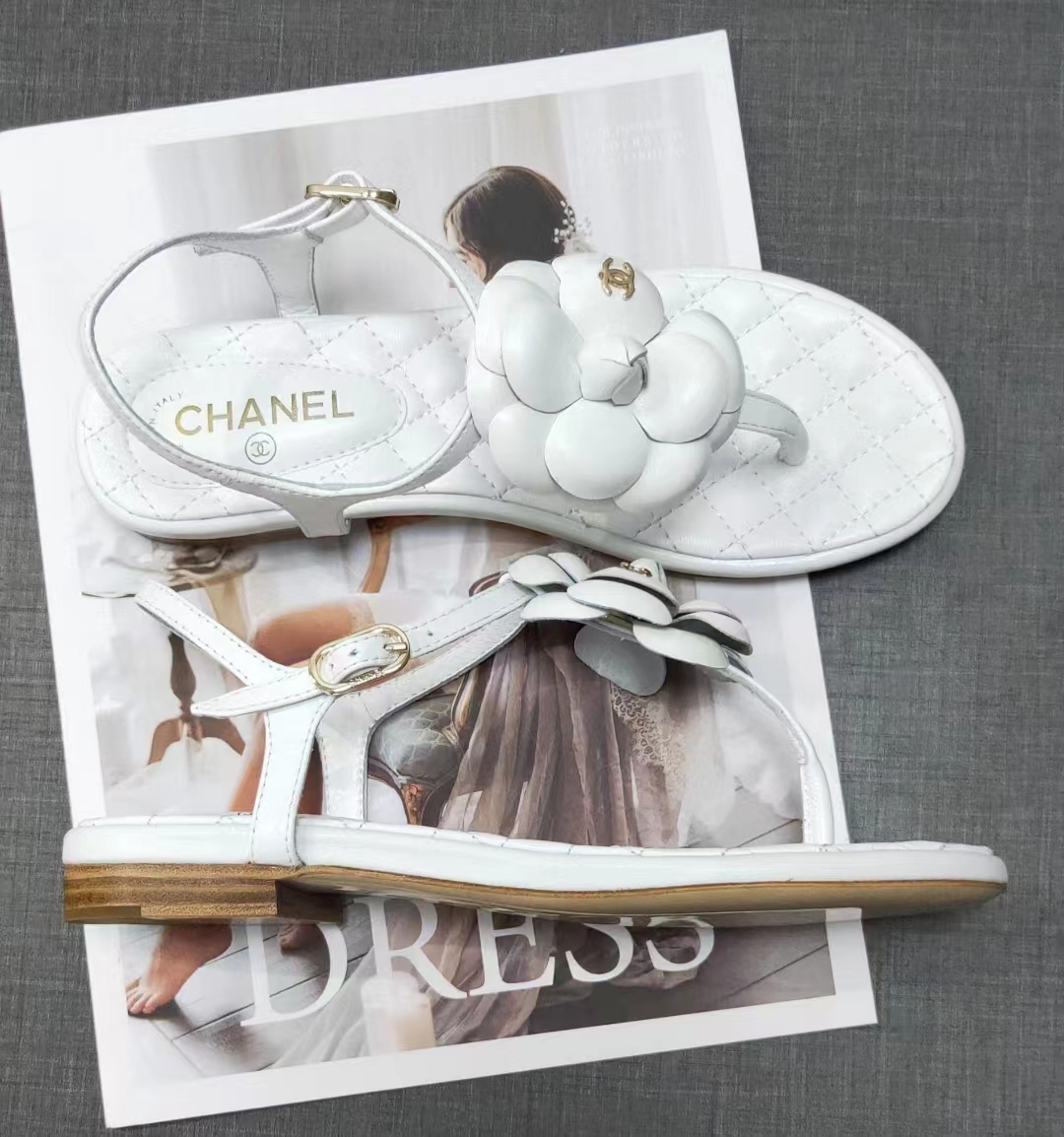 Ch*el cc logo leather  flat
