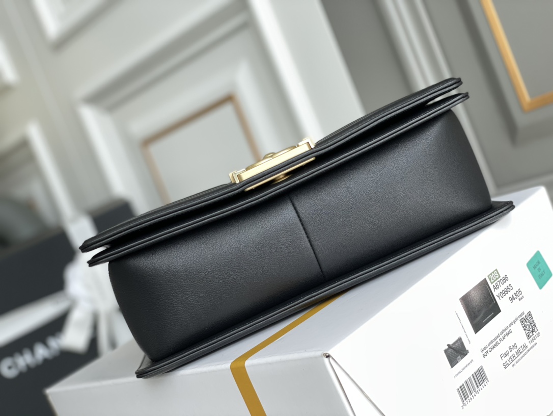 boy Ch*el shoulder bag lambskin