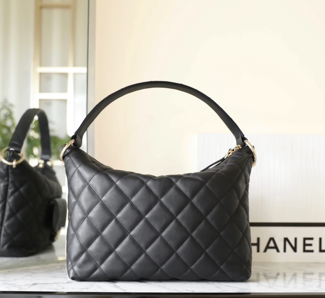 Ch*el hobo bag