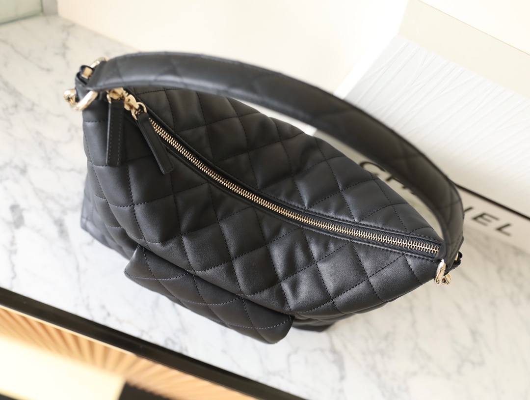 Ch*el hobo bag