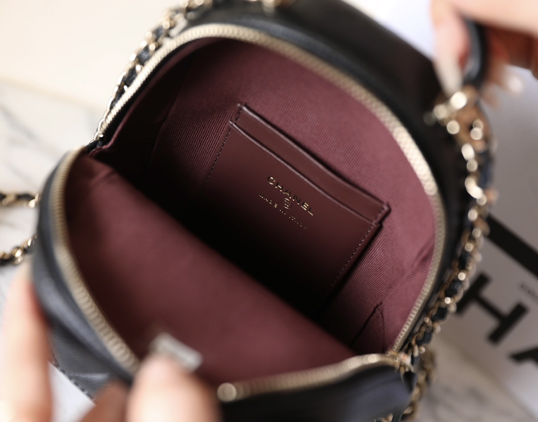 π§πΊπΊπ Backbag
