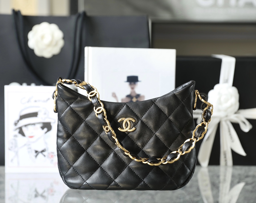 Ch*el hobo bag